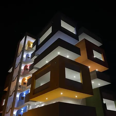 Saturnotel & Family Apart Otel *