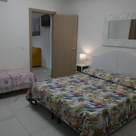 Saturnotel & Family Aparthotel