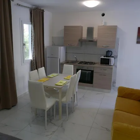 Saturnotel & Family Apart Otel *