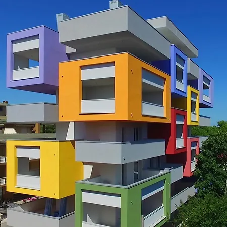 Aparthotel Saturnotel & Family