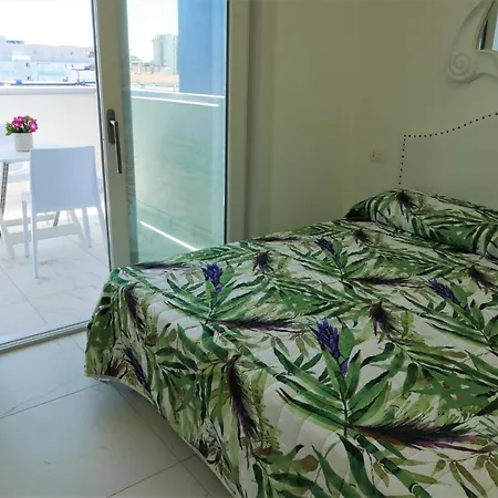 Aparthotel Saturnotel & Family