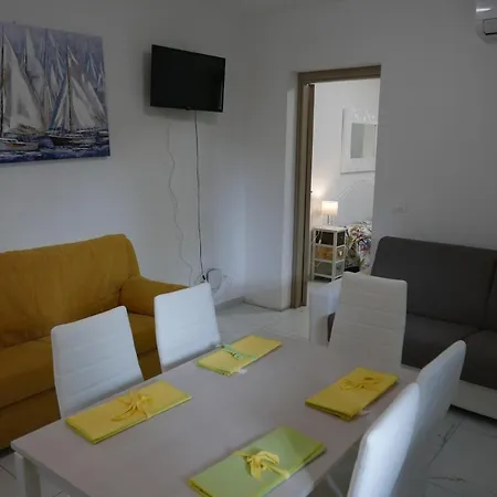 Aparthotel Saturnotel & Family *