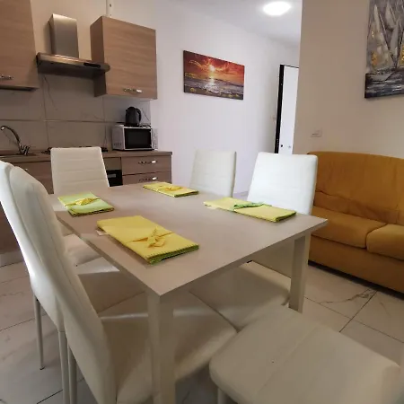 Saturnotel & Family Aparthotel *